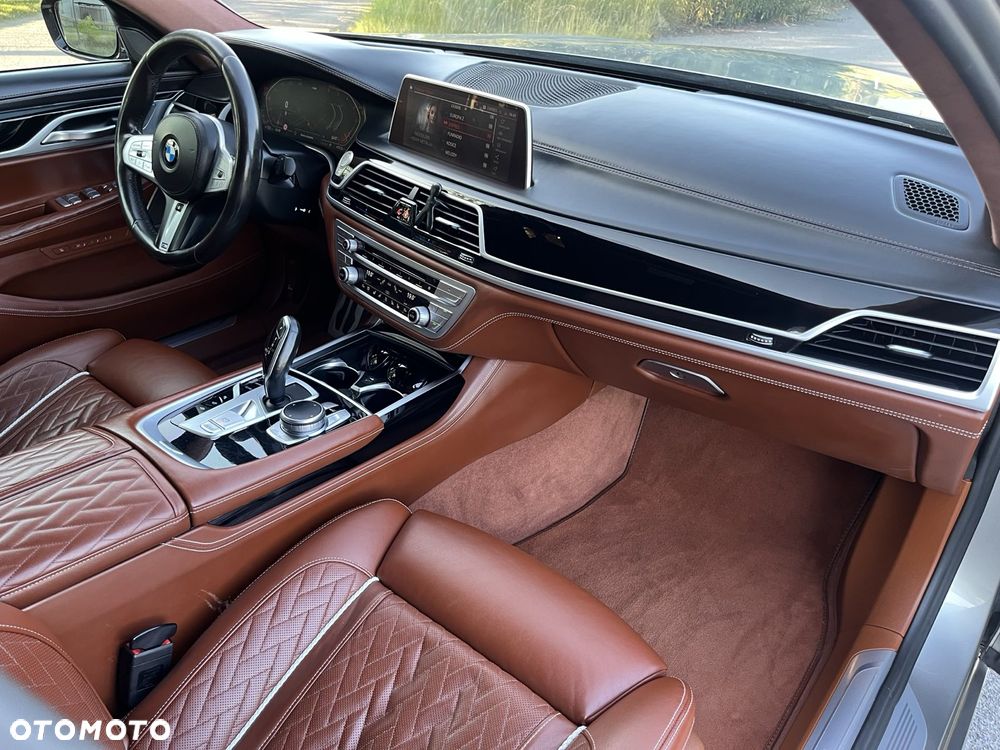 BMW Seria 7 750d xDrive sport - 23