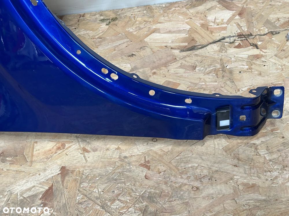 BŁOTNIK PRZEDNI PRAWY FORD KUGA MK2  GD - 4