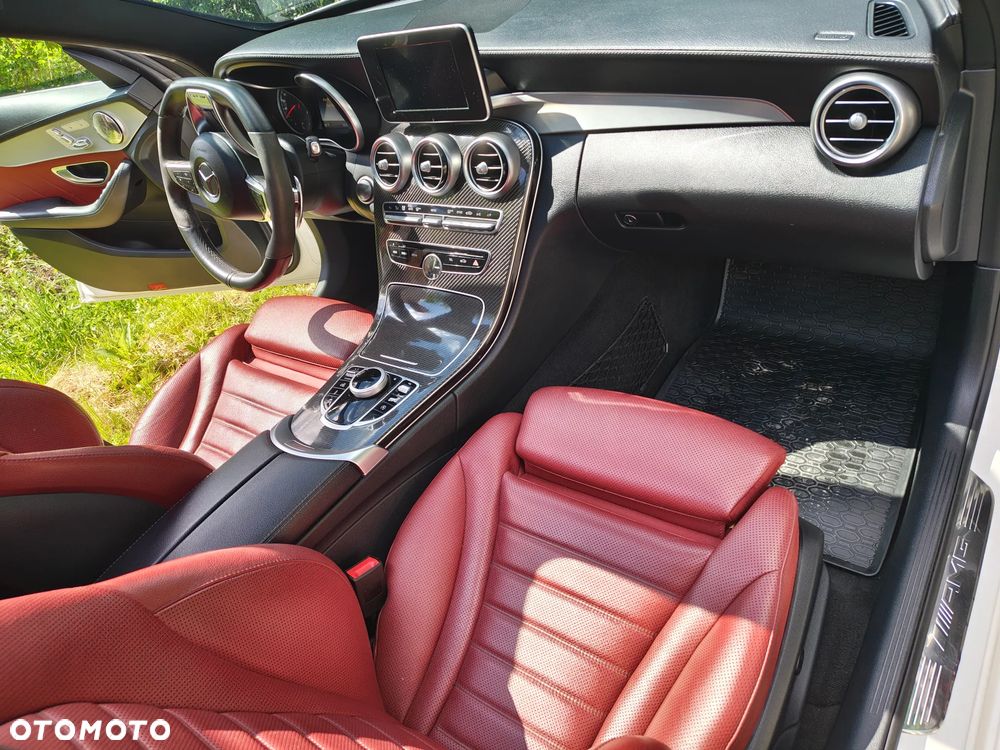 Mercedes-Benz Klasa C AMG 43 4-Matic - 26