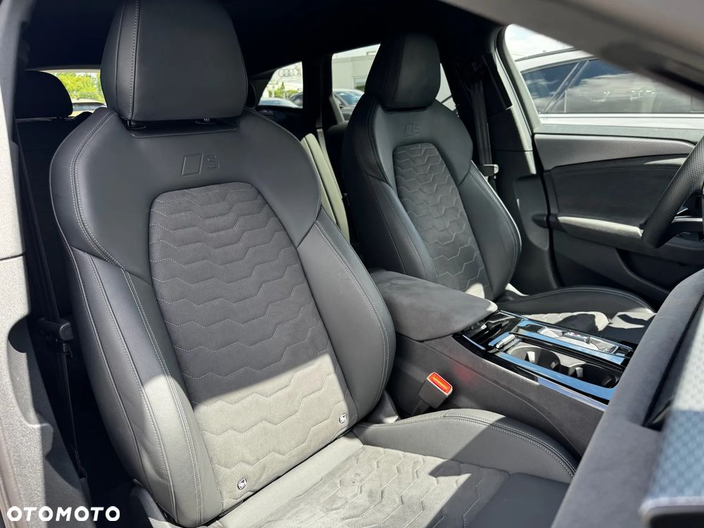 Audi A6 Avant e-tron - 39