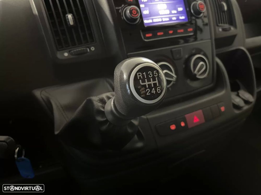 Peugeot boxer 2.2 bluehdi 335 l2 cd - 25