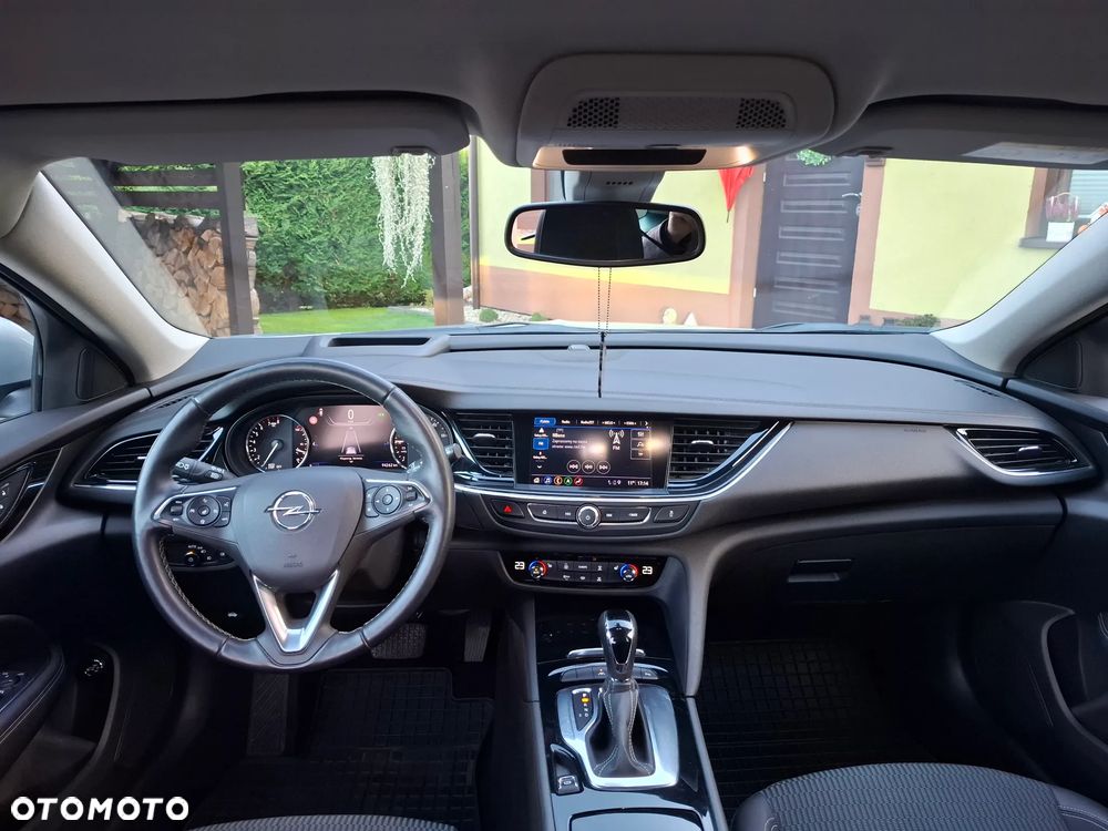 Opel Insignia CT 1.5 T Exclusive S&S - 11
