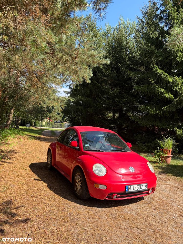 Volkswagen New Beetle - 1