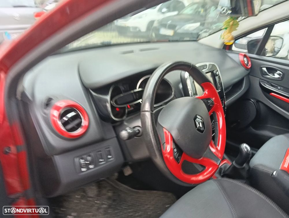 Renault Clio Sport Tourer - 8