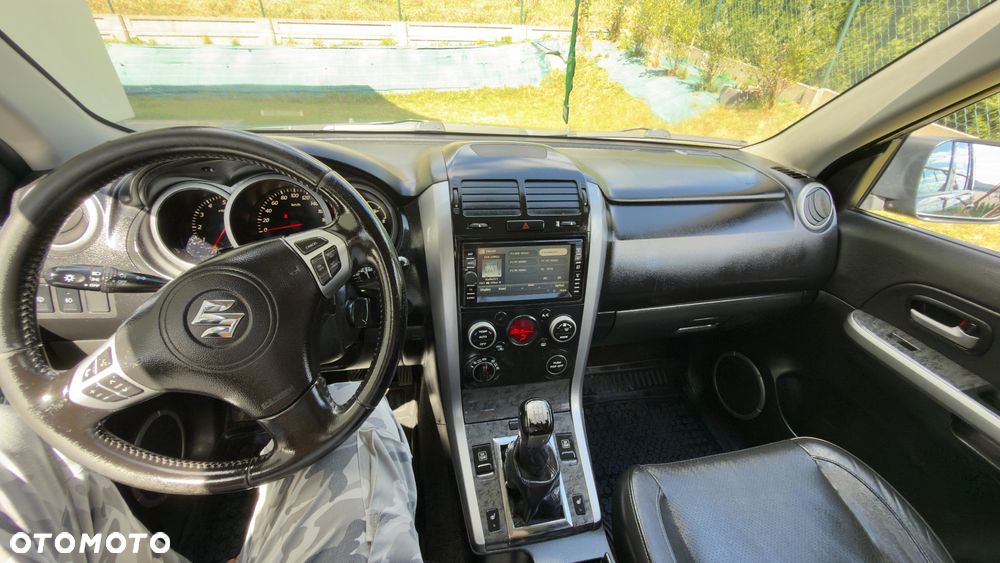 Suzuki Grand Vitara 1.9 DDiS De Luxe - 23