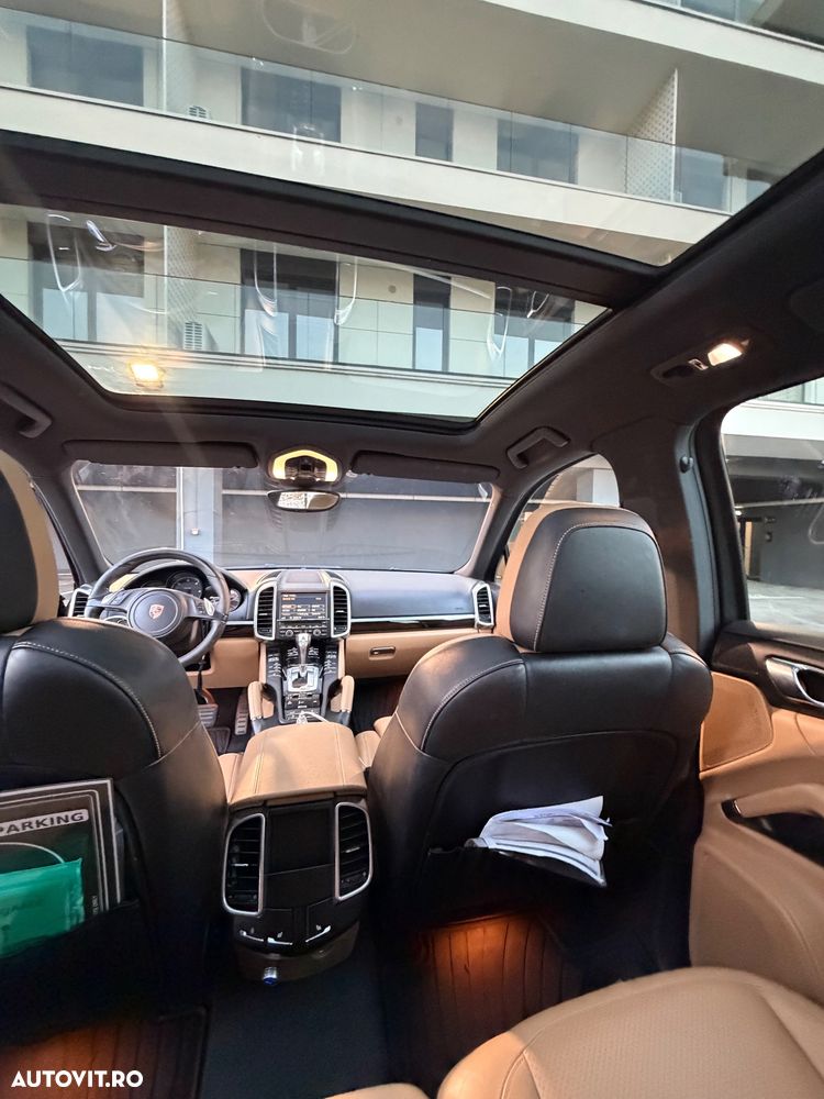 Porsche Cayenne - 13
