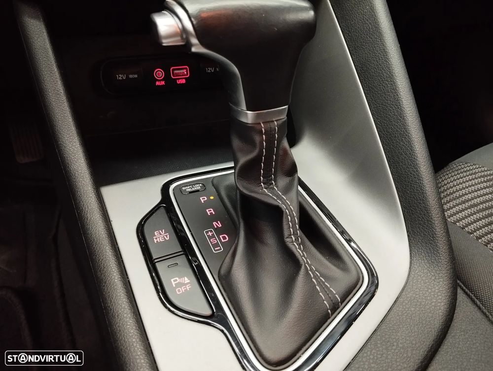 Kia Niro 1.6 GDi PHEV EX - 38