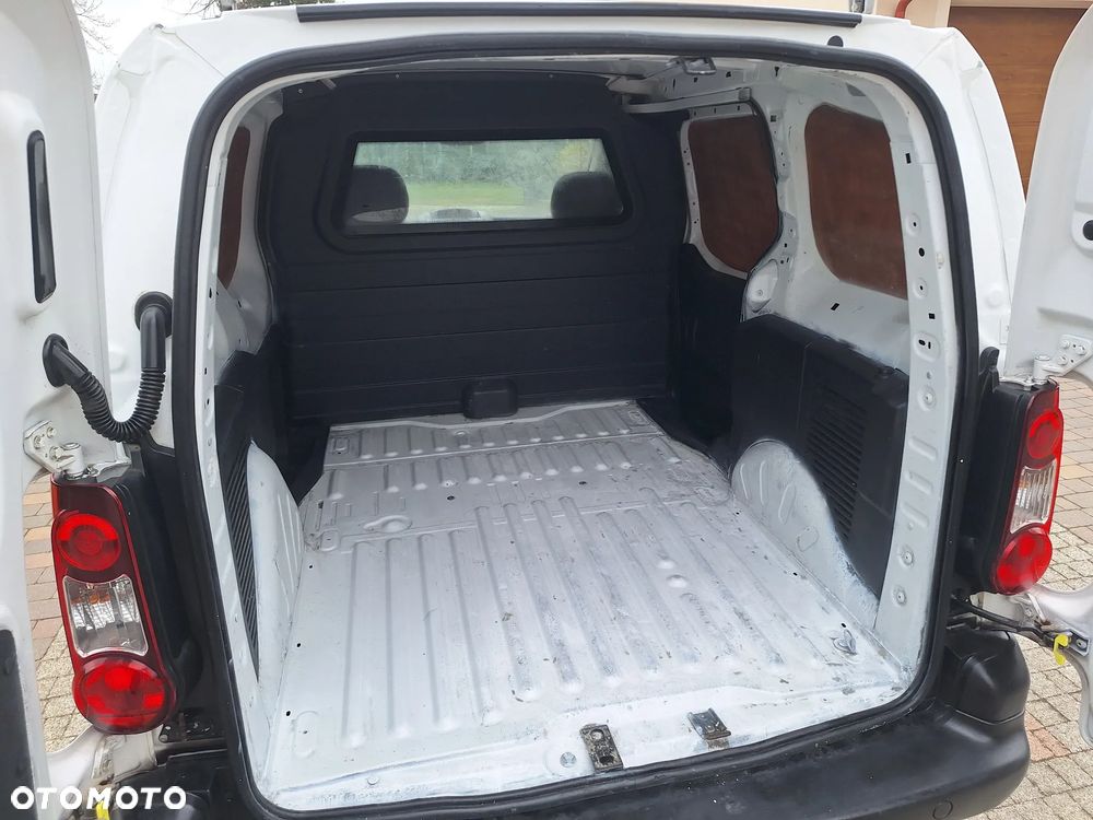 Peugeot Partner - 11