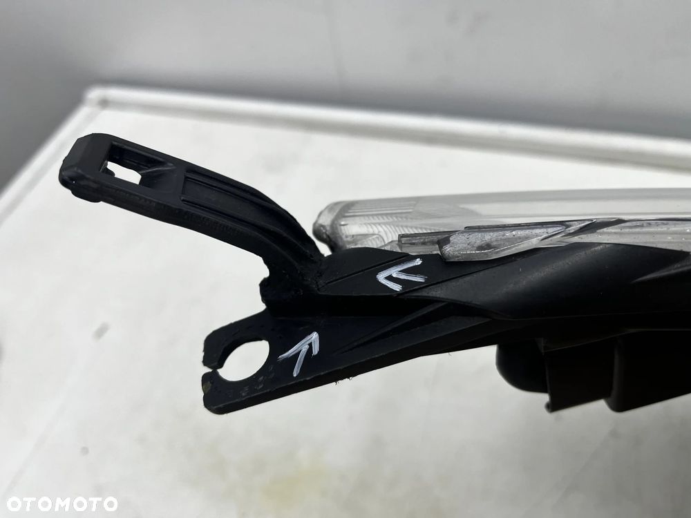 Lampa reflektor Ford Transit Custom MK1 13-17r. EU lewa przednia soczewka z doświetlaniem zakrętów E - 11