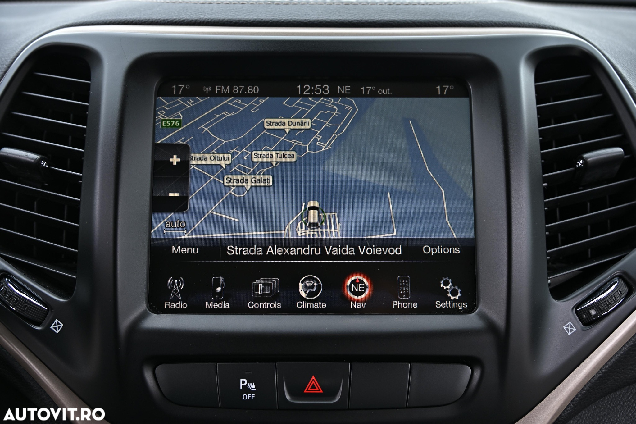 Jeep Cherokee 2.0 Mjet 4x4 AT Longitude - 14