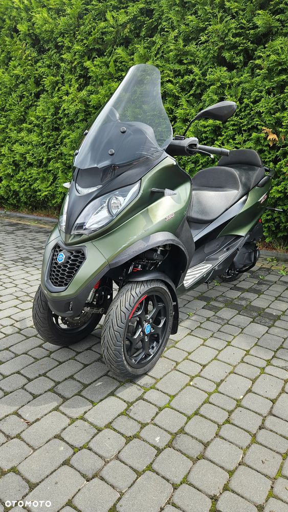 Piaggio MP-3 - 23