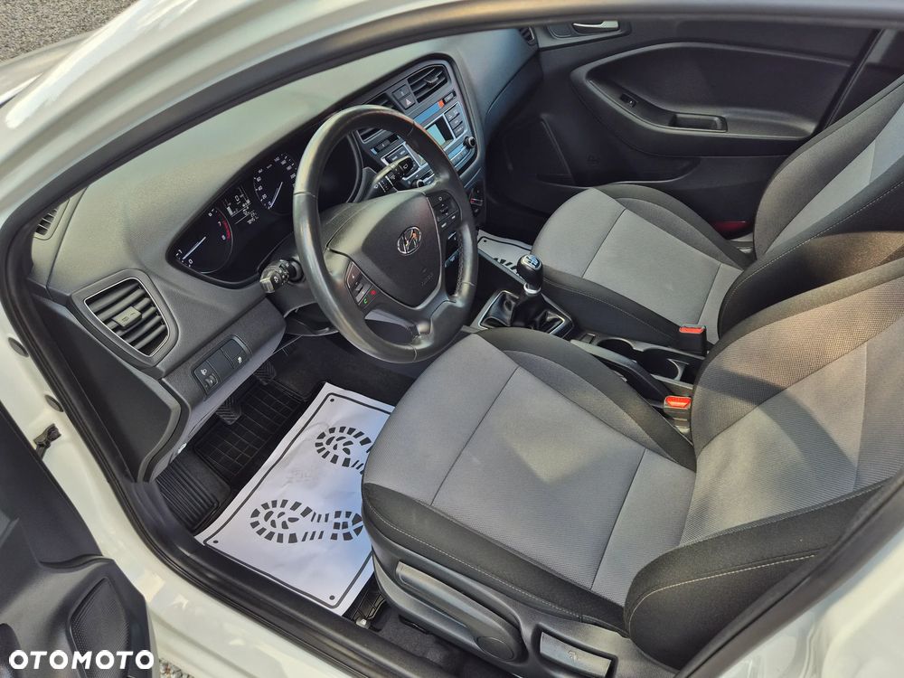 Hyundai i20 1.2 Passion - 22