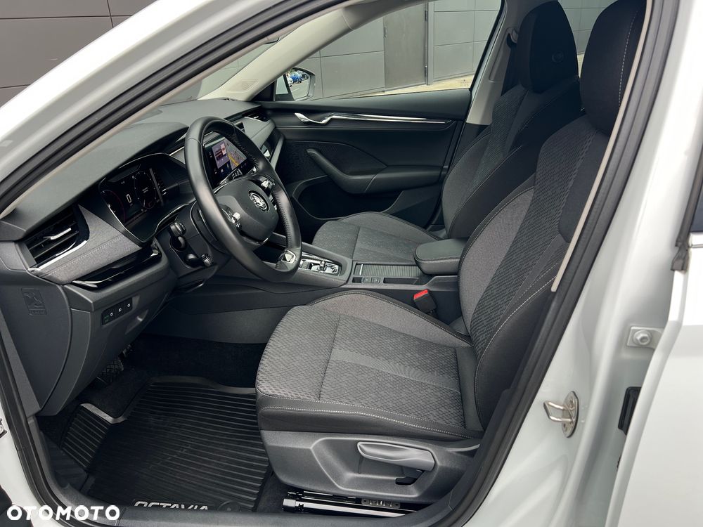 Skoda Octavia 2.0 TDI SCR Style DSG - 21