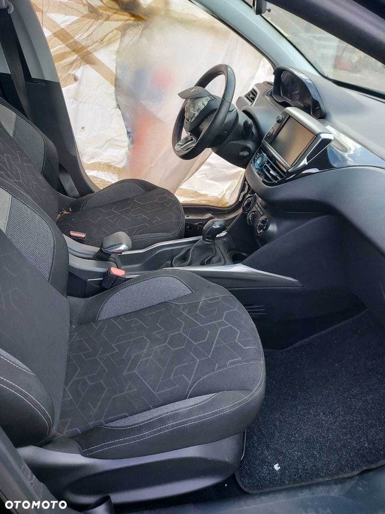 Peugeot 2008 - 5