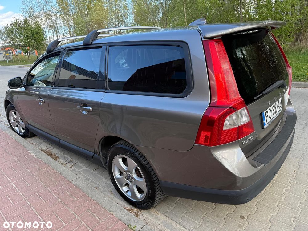Volvo V70 2.0D Kinetic - 4