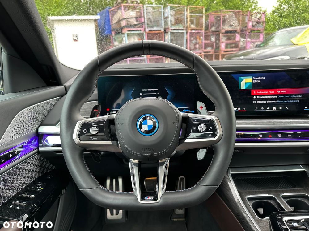 BMW Seria 7 M760e PHEV xDrive sport - 25