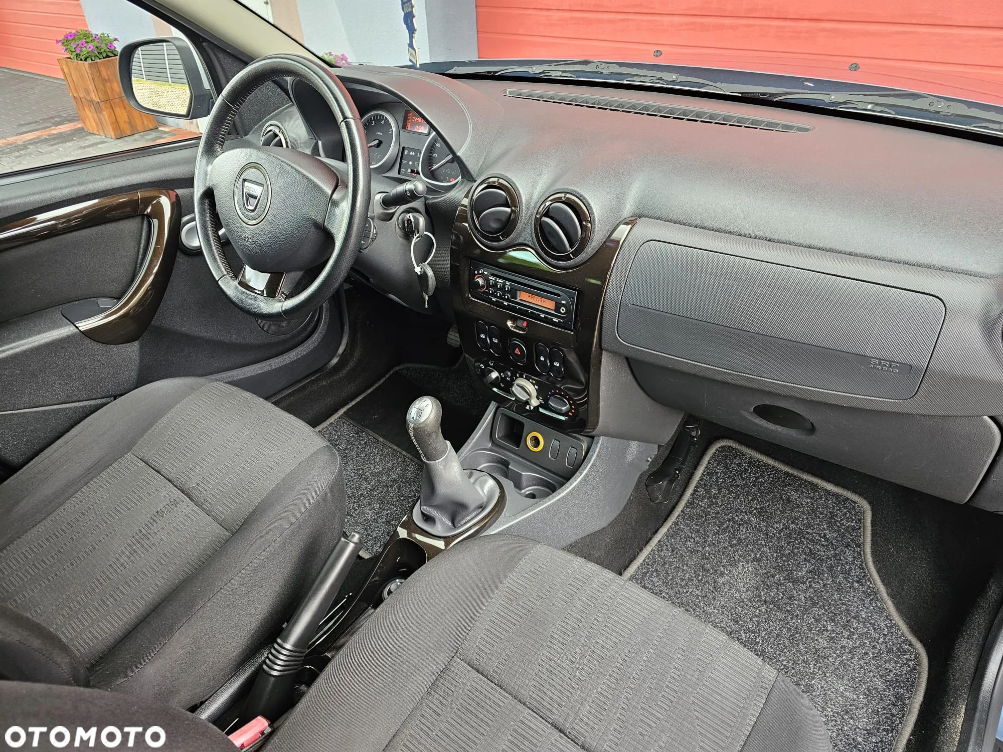 Dacia Duster 1.6 16V 4x2 Prestige - 19