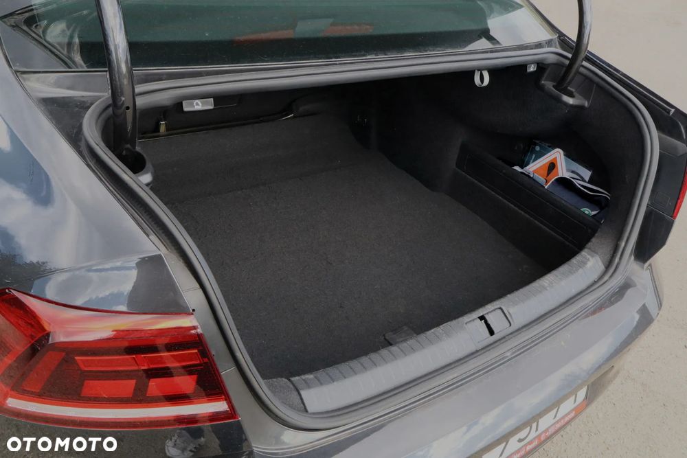Volkswagen Passat 1.5 TSI EVO Business DSG - 26