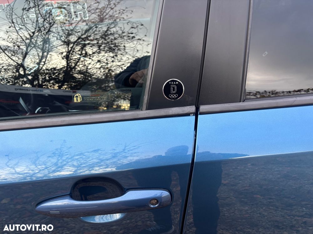 Toyota Corolla 2.0 Hybrid Team Deutschland - 28