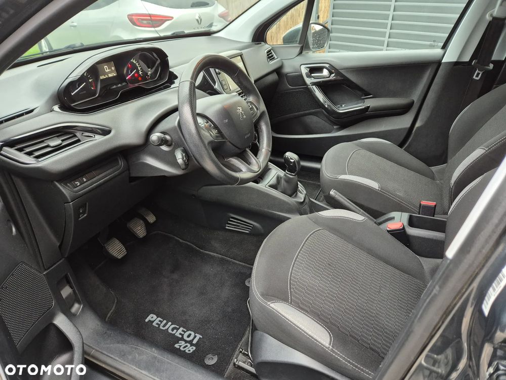 Peugeot 208 1.2 PureTech Active - 21