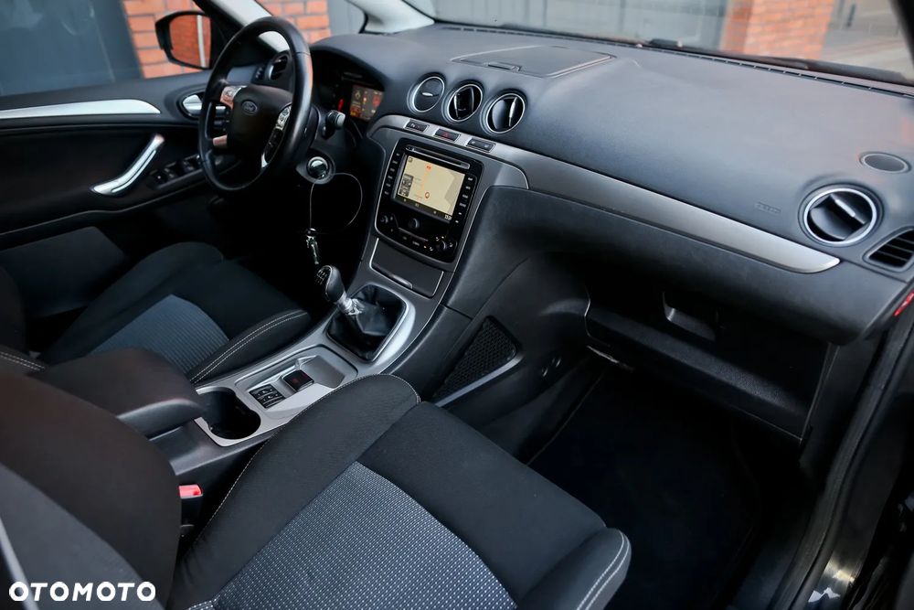 Ford S-Max 2.0 TDCi DPF Business Edition - 26