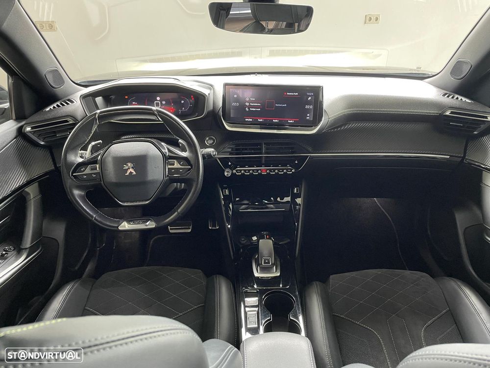 Peugeot 2008 1.2 PureTech GT Pack EAT8 - 11