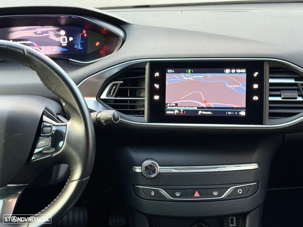 Peugeot 308 1.2 PureTech Allure EAT8 - 7