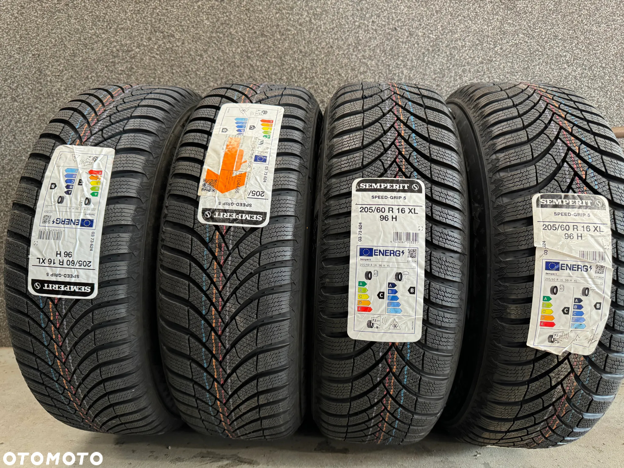 Koła Zimowe VW Touran 5TA 16 cali 5x112 4szt. Opony Zimowe Semperit 205/60/16 96H XL Nowe z kołpakami! - 12