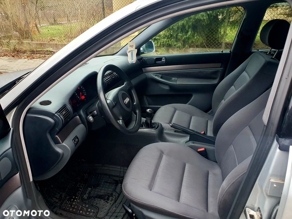 Audi A4 Limousine - 22