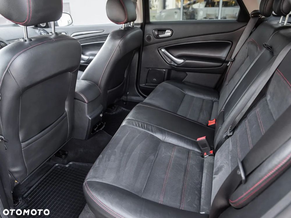 Ford Mondeo 2.5 Titanium S - 24