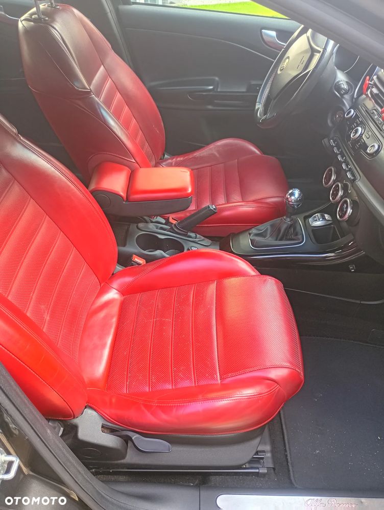 Alfa Romeo Giulietta 2.0 JTDM 16V - 23