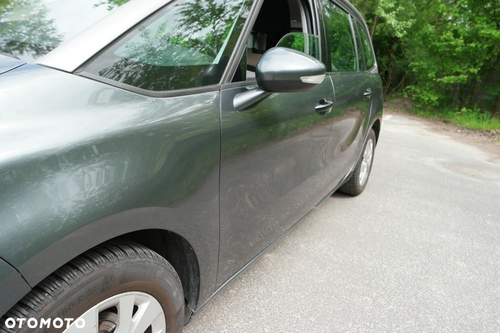 Citroën C4 Picasso - 12