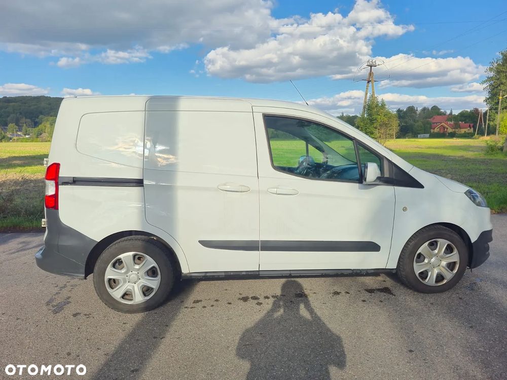 Ford Transit Courier - 7