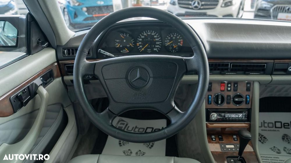 Mercedes-Benz W126 - 7