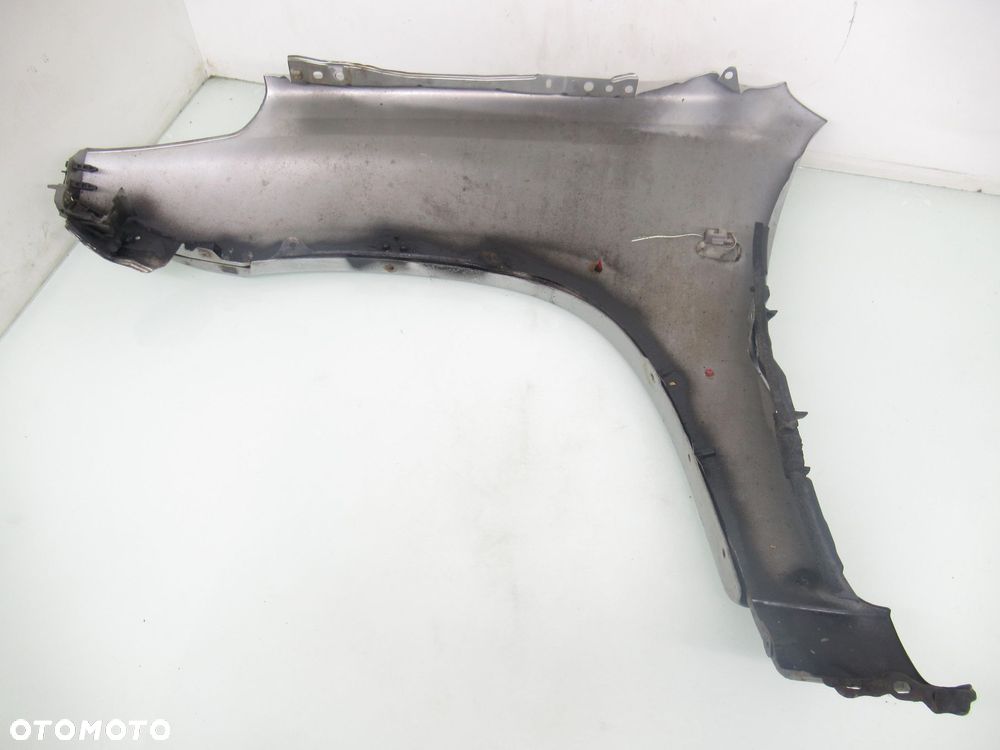 BŁOTNIK PRAWY PRZEDNI TOYOTA RAV 4 II 1D4 - 5