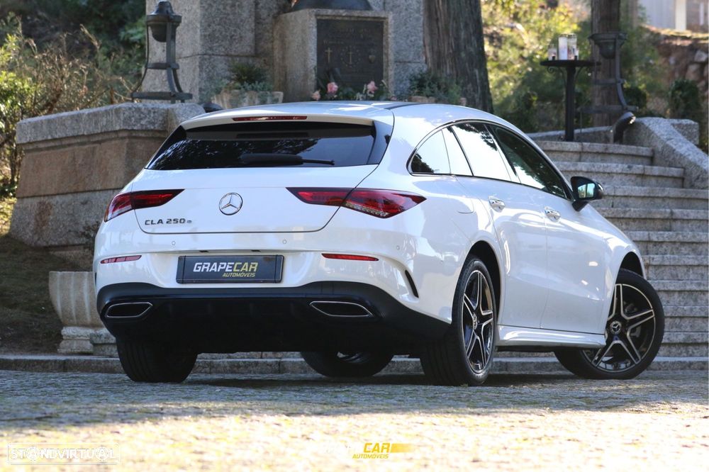 Mercedes-Benz CLA 250 e Shooting Brake AMG Line - 2