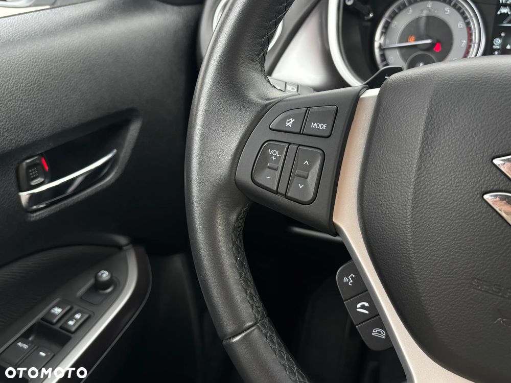 Suzuki Vitara 1.5 Strong Hybrid Premium 4WD AGS - 18