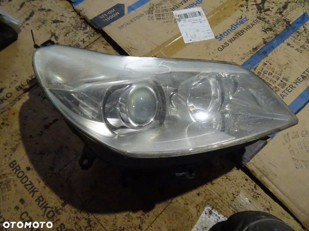 Lampa Citroen C5 prawa przód