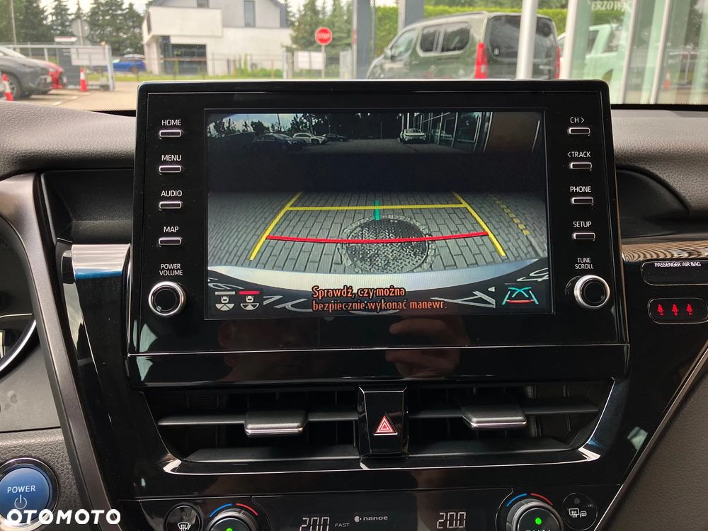 Toyota Camry 2.5 Hybrid Executive CVT - 29