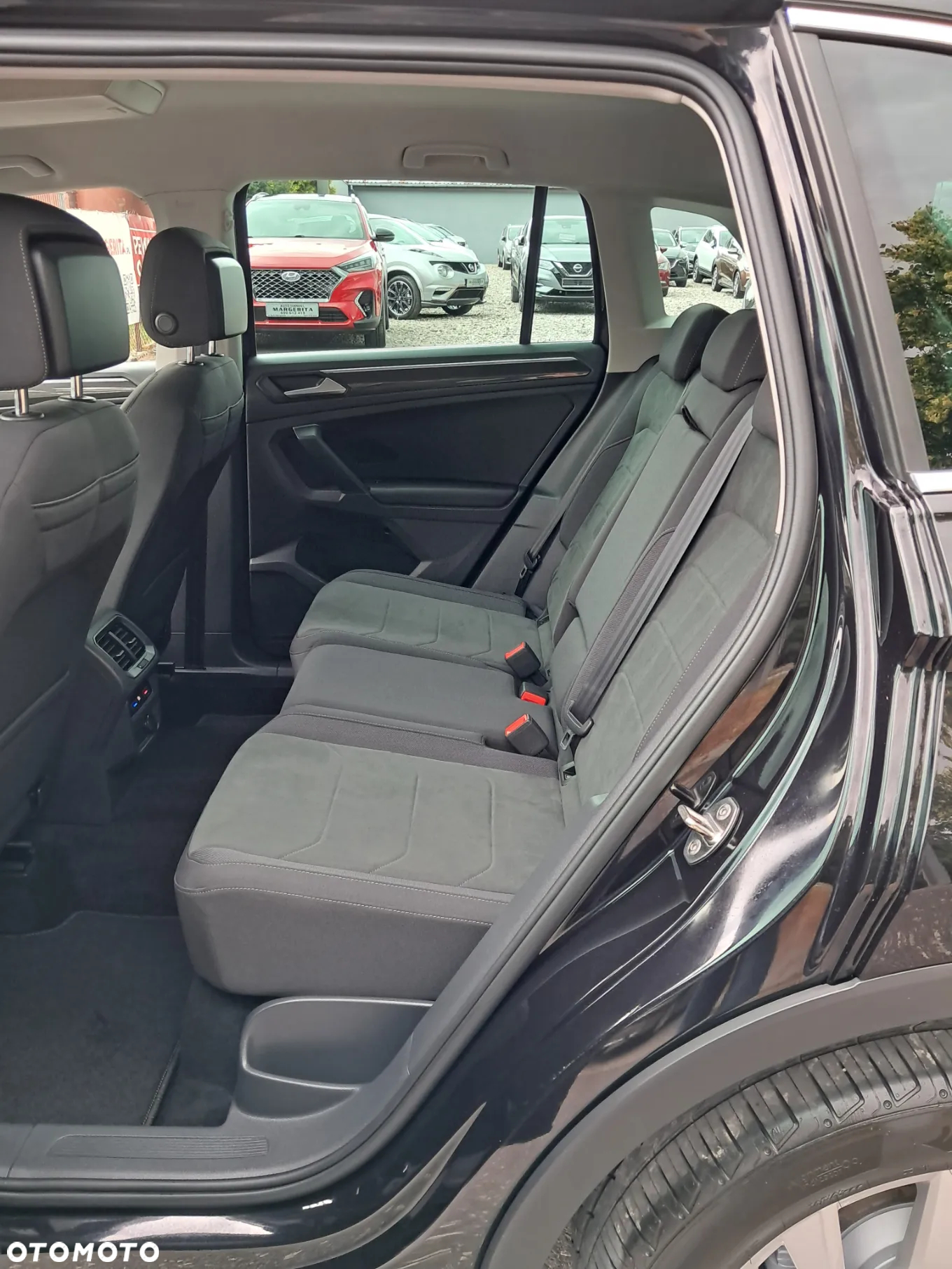 Volkswagen Tiguan 2.0 TDI SCR 4MOTION DSG Elegance - 12