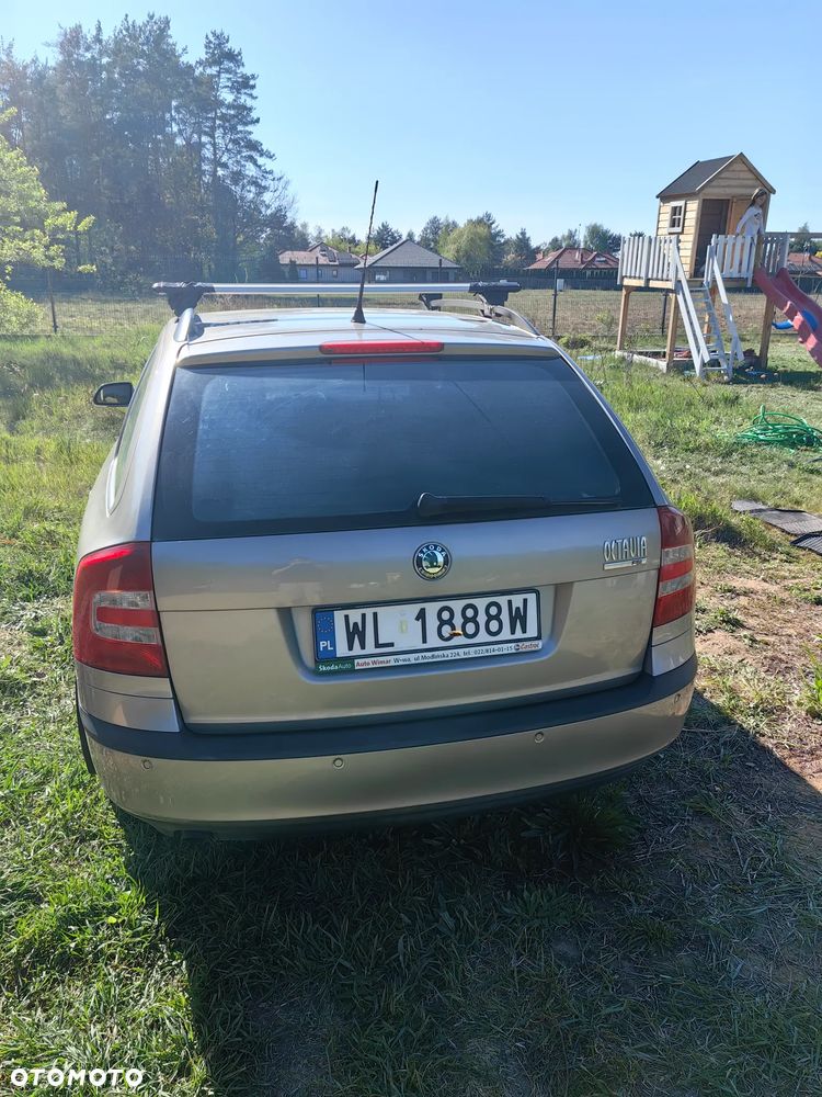 Skoda Octavia 1.6 FSI Classic - 19