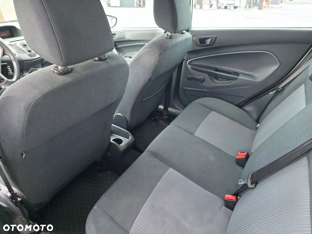Ford Fiesta - 6