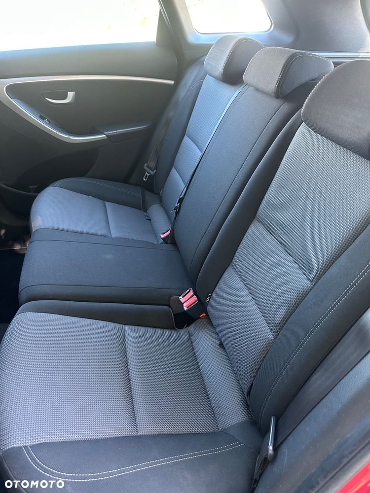 Hyundai i30 1.6 CRDi Style - 10