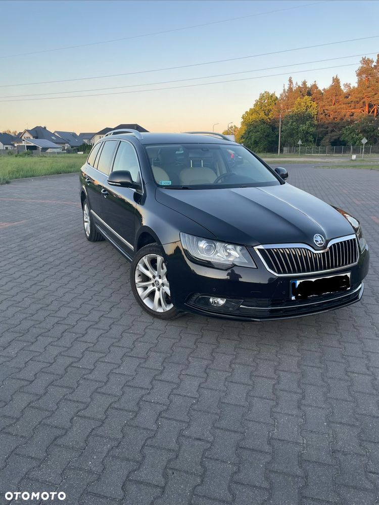 Skoda Superb 2.0 TDI 4x4 Elegance DSG - 2