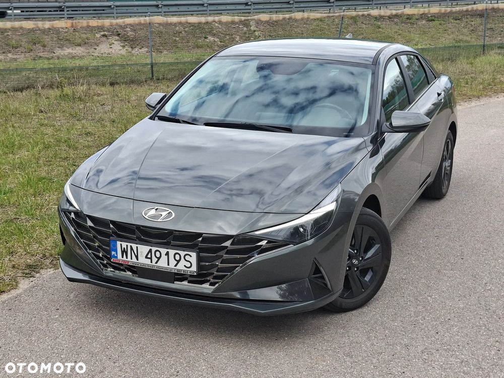 Hyundai Elantra 1.6 Smart CVT - 4
