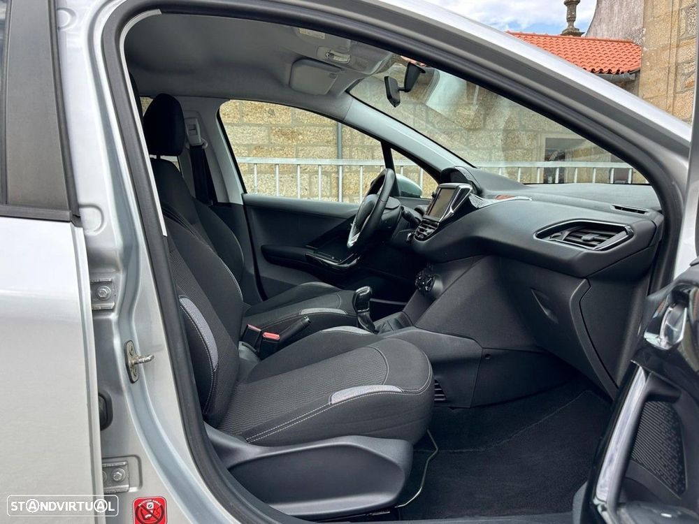 Peugeot 208 1.2 PureTech Active - 14