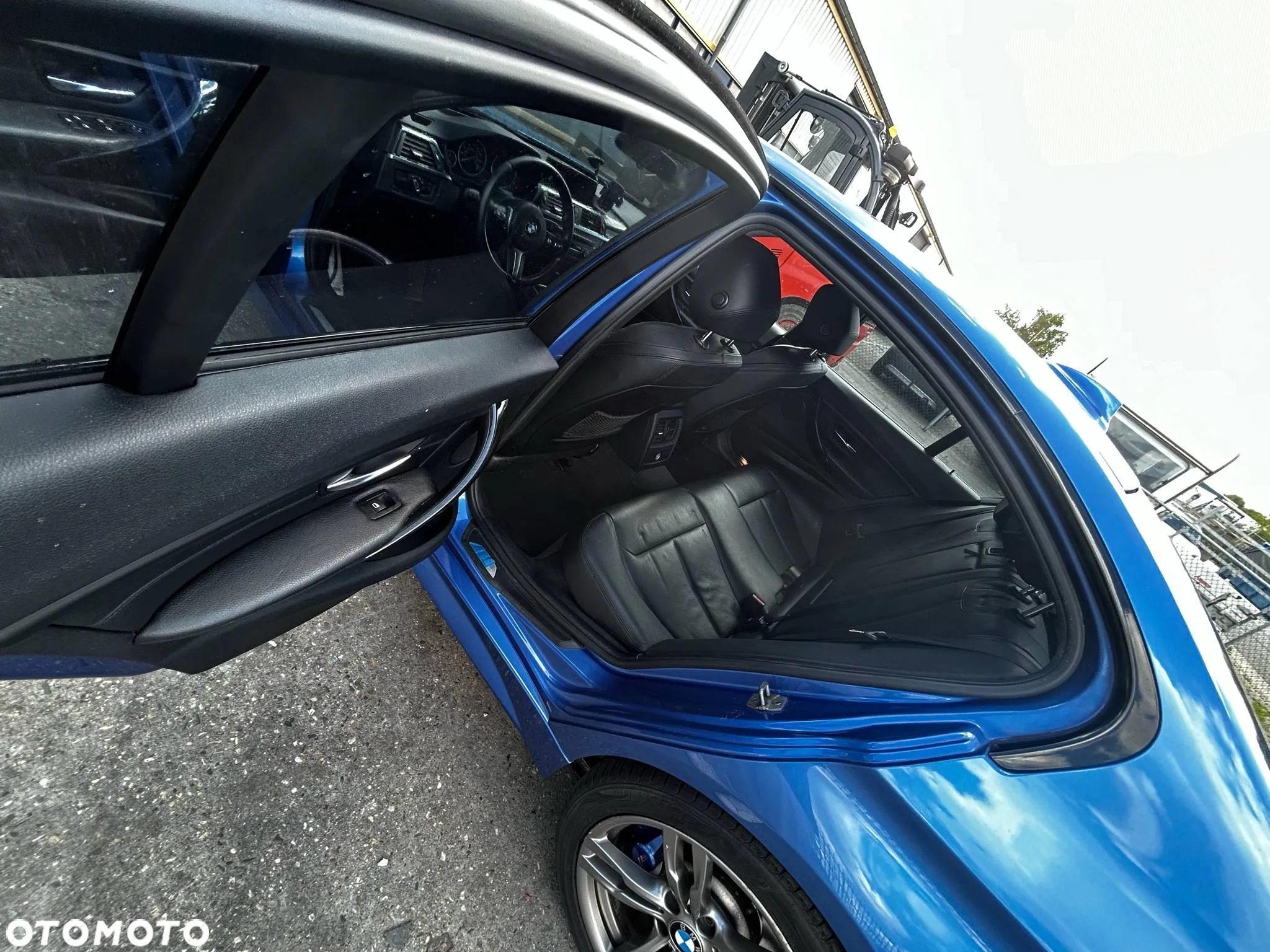 BMW Seria 3 328i Touring Sport Line - 22