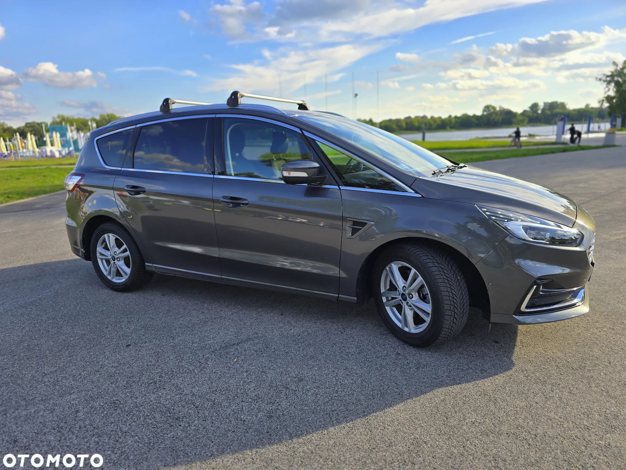 Ford S-Max - 7