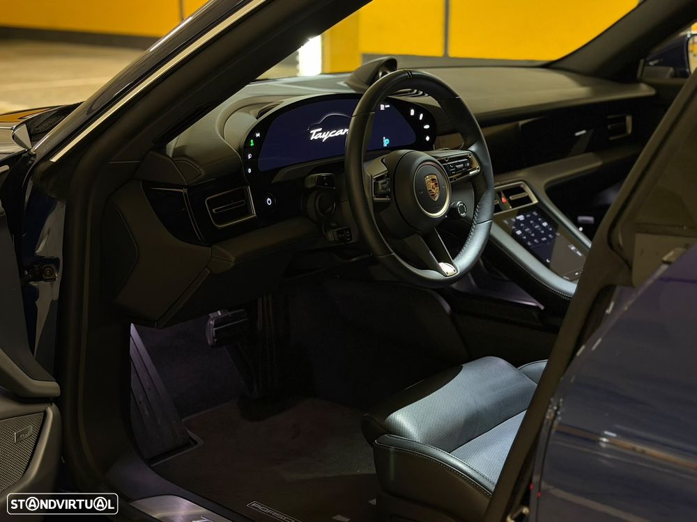 Porsche Taycan 4S - 8