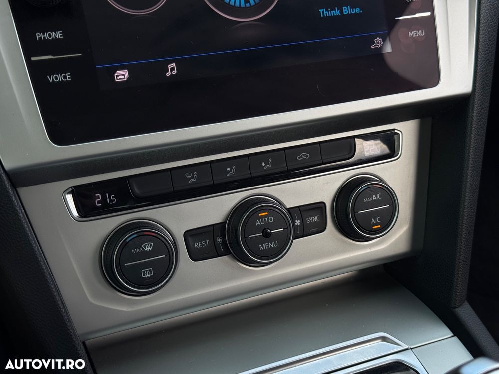 Volkswagen Passat - 24